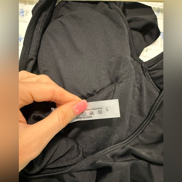 Lot of 3 One piece swimsuits size Large - Picture 13 of 13